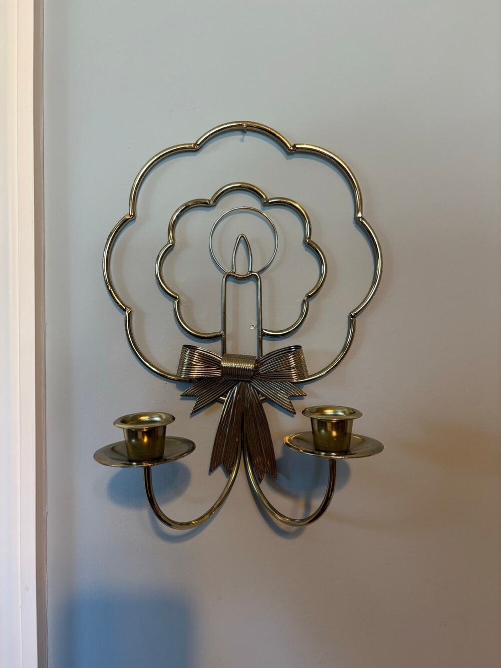 Vintage Homco brass with bows wall mounted candle holder